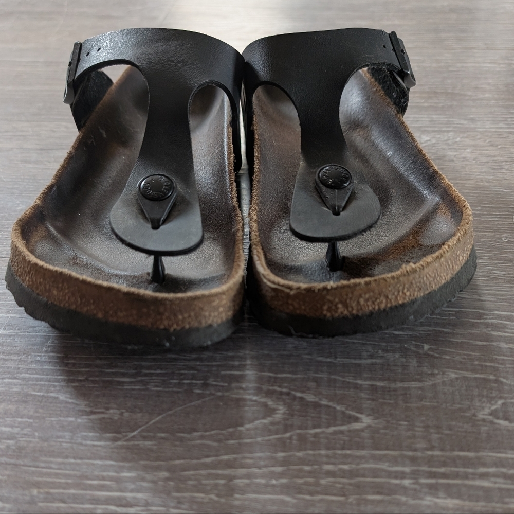 BIRKENSTOCK - Black Leather Gizeh Sandals - Picture 5 of 7